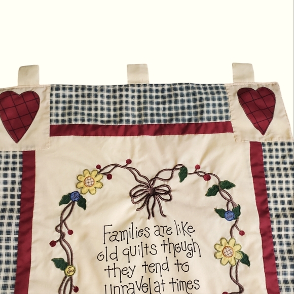 Wall Hanging Decor Embroidered Primitive/Farmhouse/Vintage Quilt Hanging - Picture 3 of 9